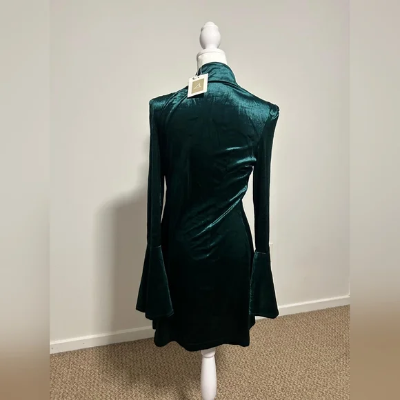 Another Look Velvet Green Dress - Picture 2 of 4